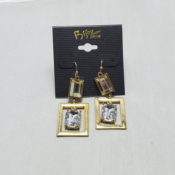 Bijou Drive gold modern rectangle drop fish hook earring with stone - Picture 4 of 5